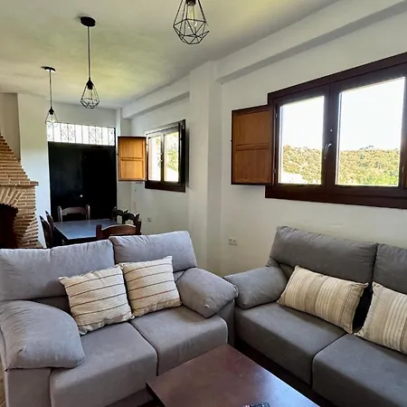 Con Piscina Don Juan Будинок відпочинку *