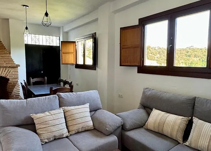 Con Piscina Don Juan Holiday home *