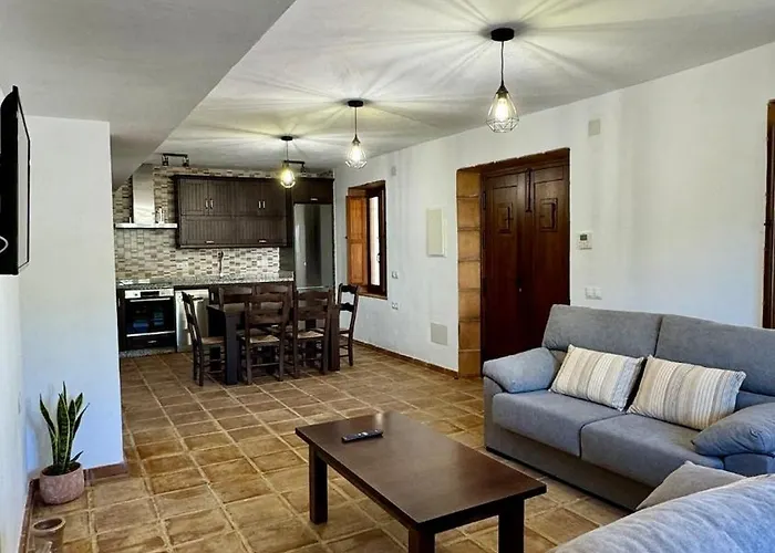 Con Piscina Don Juan Holiday home