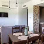 Con Piscina En Don Juan Holiday home
