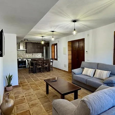 Con Piscina Don Juan Casa vacanze