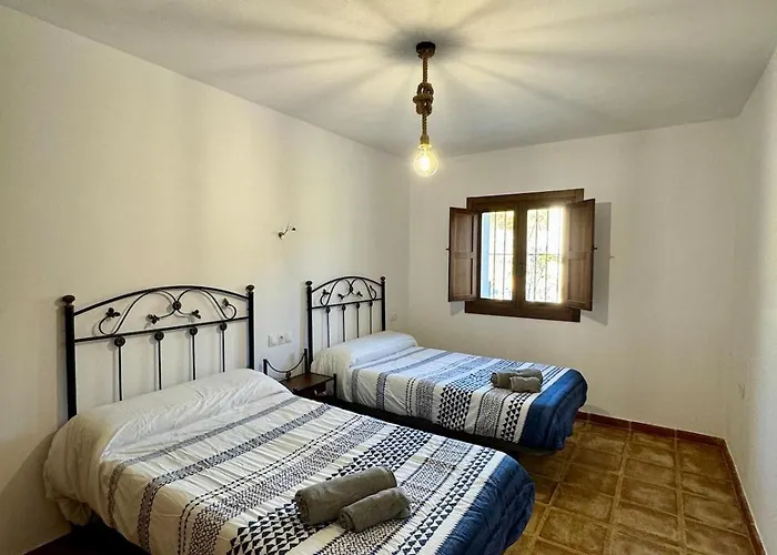 Con Piscina Don Juan Casa vacanze *